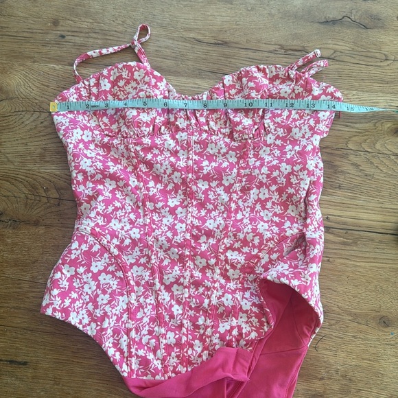 Zara women’s printed corset bodysuit - Picture 5 of 6